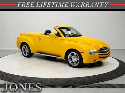 Used 2004 Chevrolet SSR w/ Preferred Equipment Group