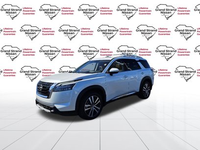 New 2025 Nissan Pathfinder Platinum w/ Cargo Package