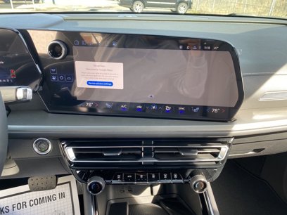 New 2025 Chevrolet Traverse LT w/ Driver Confidence Package