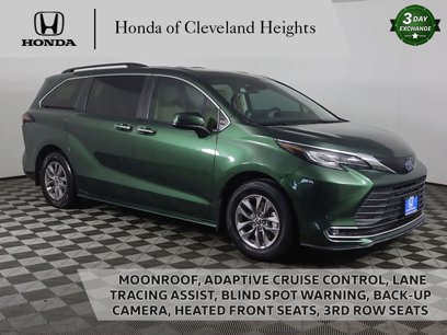 Used 2022 Toyota Sienna XLE