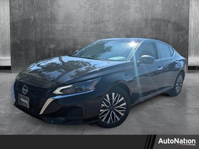 Used 2024 Nissan Altima 2.5 SV