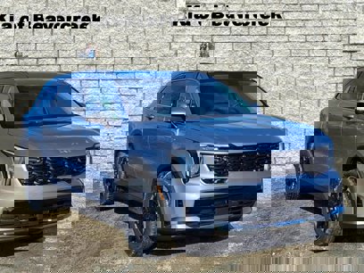 New 2025 Kia Sorento S