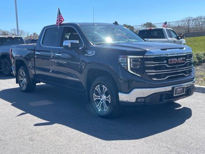 Used 2022 GMC Sierra 1500 SLT w/ SLT Convenience Package