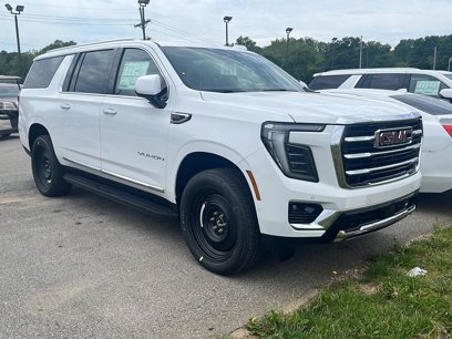 New 2025 GMC Yukon XL Elevation w/ LPO, Yukon Black Package