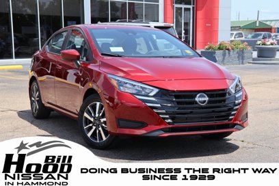 New 2025 Nissan Versa SV w/ Trunk Package