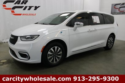 Used 2022 Chrysler Pacifica Limited