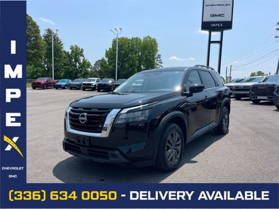Used 2024 Nissan Pathfinder SV