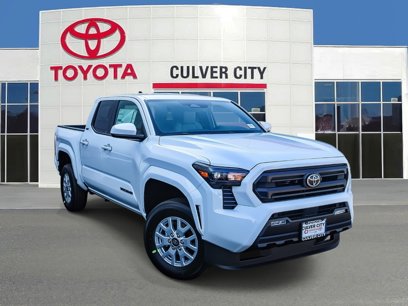 New 2025 Toyota Tacoma SR5