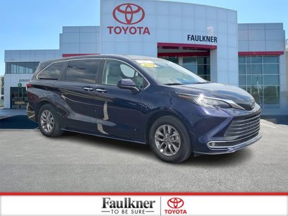 Certified 2022 Toyota Sienna XLE