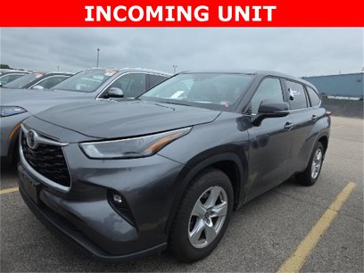 Used 2023 Toyota Highlander LE
