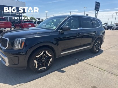 Used 2023 Kia Telluride EX w/ EX Captain's Chair Package