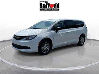 New 2025 Chrysler Voyager LX