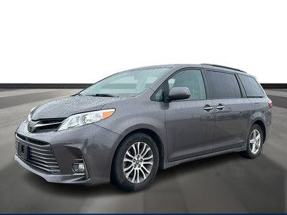 Used 2019 Toyota Sienna XLE