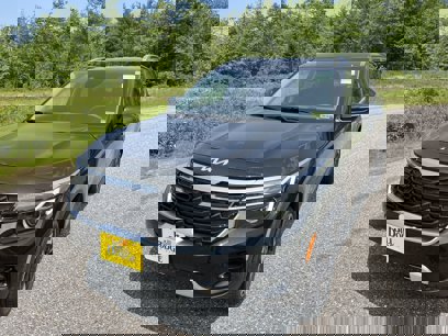 New 2025 Kia Seltos S