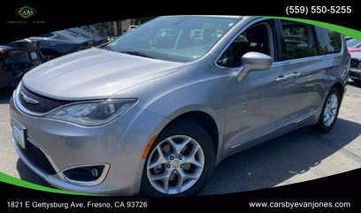 Used 2017 Chrysler Pacifica Touring-L Plus w/ Tire & Wheel Group
