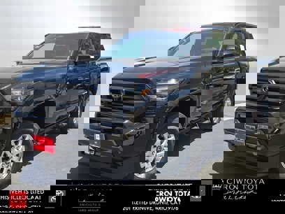 New 2025 Toyota Tacoma SR5