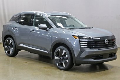 New 2025 Nissan Kicks SR