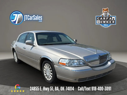 Used 2003 Lincoln Town Car Signature