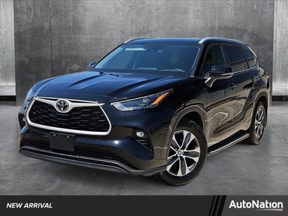Certified 2024 Toyota Highlander XLE
