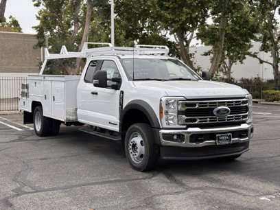 New 2025 Ford F550 4x4 SuperCab Super Duty