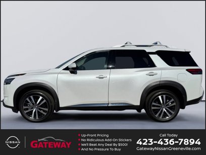 New 2025 Nissan Pathfinder Platinum w/ Cargo Package