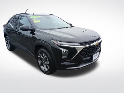 Used 2025 Chevrolet Trax LT w/ Driver Confidence Package