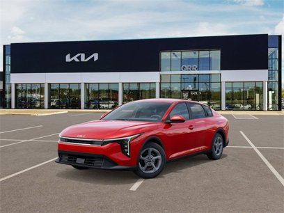 New 2025 Kia K4 LXS