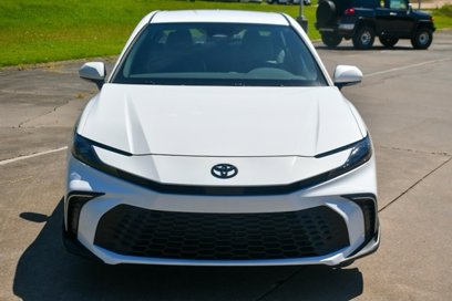 Used 2025 Toyota Camry SE