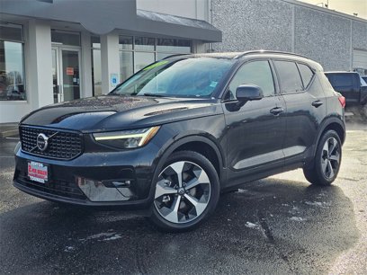 Used 2023 Volvo XC40 B4 Ultimate