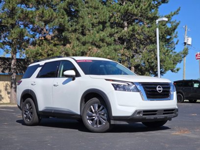Used 2025 Nissan Pathfinder SV
