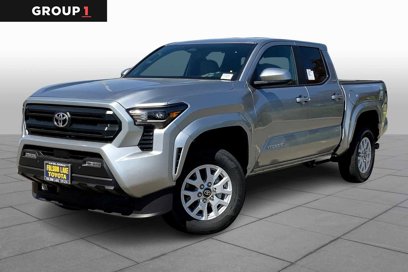 New 2025 Toyota Tacoma SR5