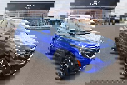New 2025 Kia Seltos S