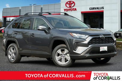 New 2025 Toyota RAV4 XLE w/ Convenience Package