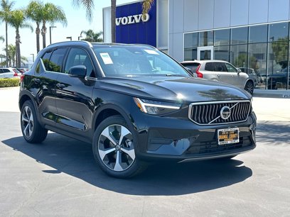 New 2025 Volvo XC40 B5 Core w/ Protection Package Premier