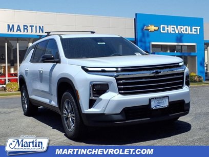 New 2025 Chevrolet Traverse LT w/ Enhanced Driving Package