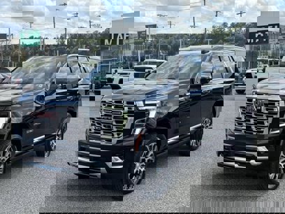 New 2025 GMC Yukon Denali