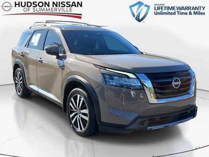 Used 2023 Nissan Pathfinder Platinum