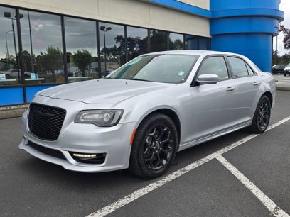 Used 2022 Chrysler 300 Touring L