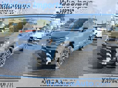 New 2025 Volkswagen Taos SE