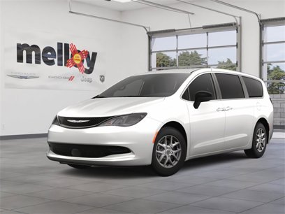 New 2025 Chrysler Voyager LX