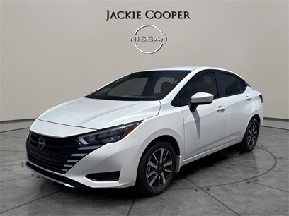 New 2025 Nissan Versa SV w/ Trunk Package