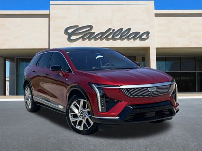 New 2025 Cadillac Optiq Luxury 1