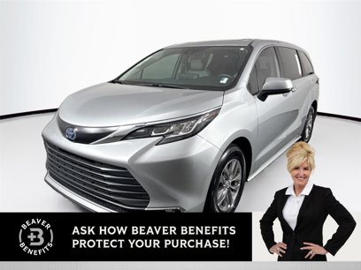 Certified 2023 Toyota Sienna XLE