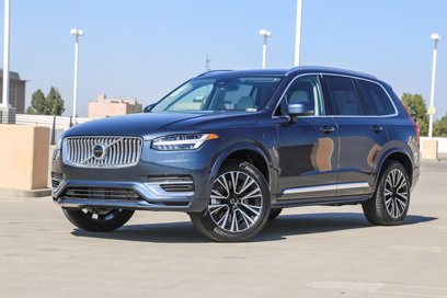 New 2025 Volvo XC90 T8 Plus w/ Protection Package Premier