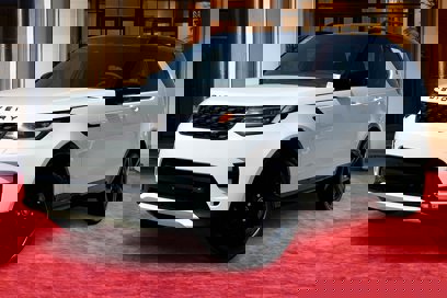 New 2025 Land Rover Discovery Dynamic SE