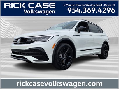 New 2024 Volkswagen Tiguan SE R-Line