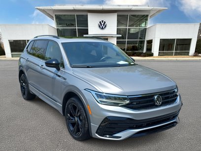 Used 2024 Volkswagen Tiguan SE R-Line