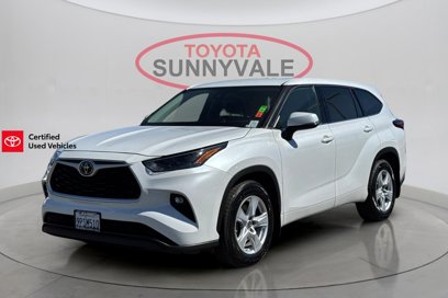 Certified 2022 Toyota Highlander LE