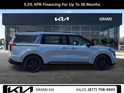 New 2025 Kia Carnival SX