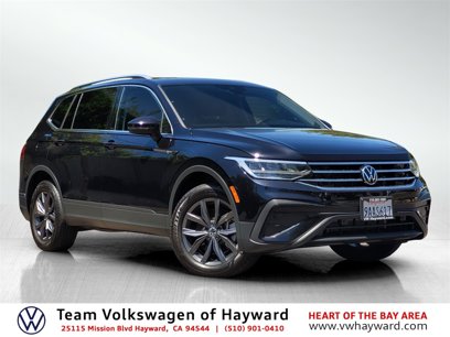 Certified 2022 Volkswagen Tiguan SE w/ Panoramic Sunroof Package